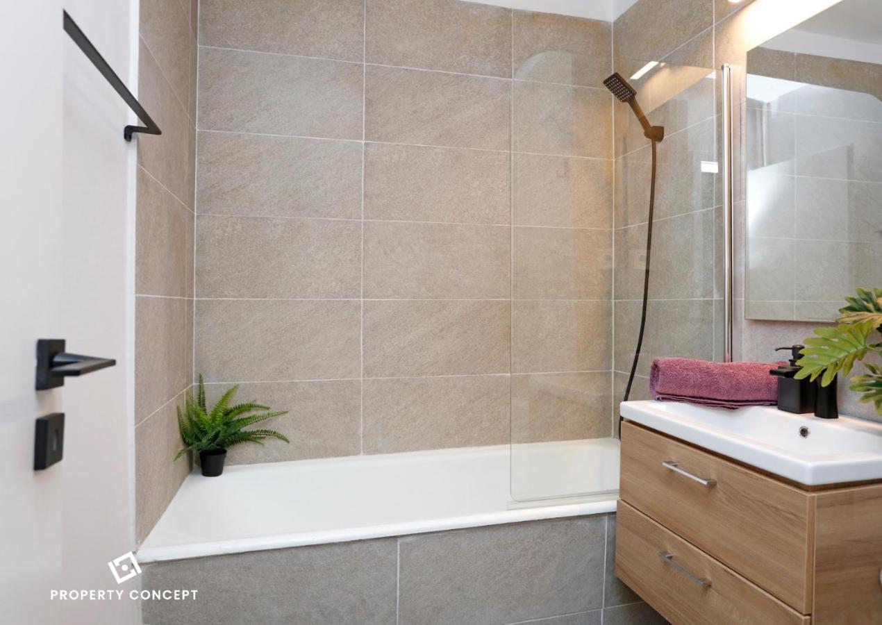 Bright & Relaxing Stay Studio Бухарест Екстер'єр фото